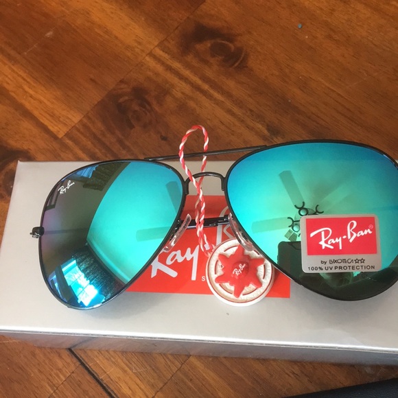 Rayban Aviators - Picture 2 of 3